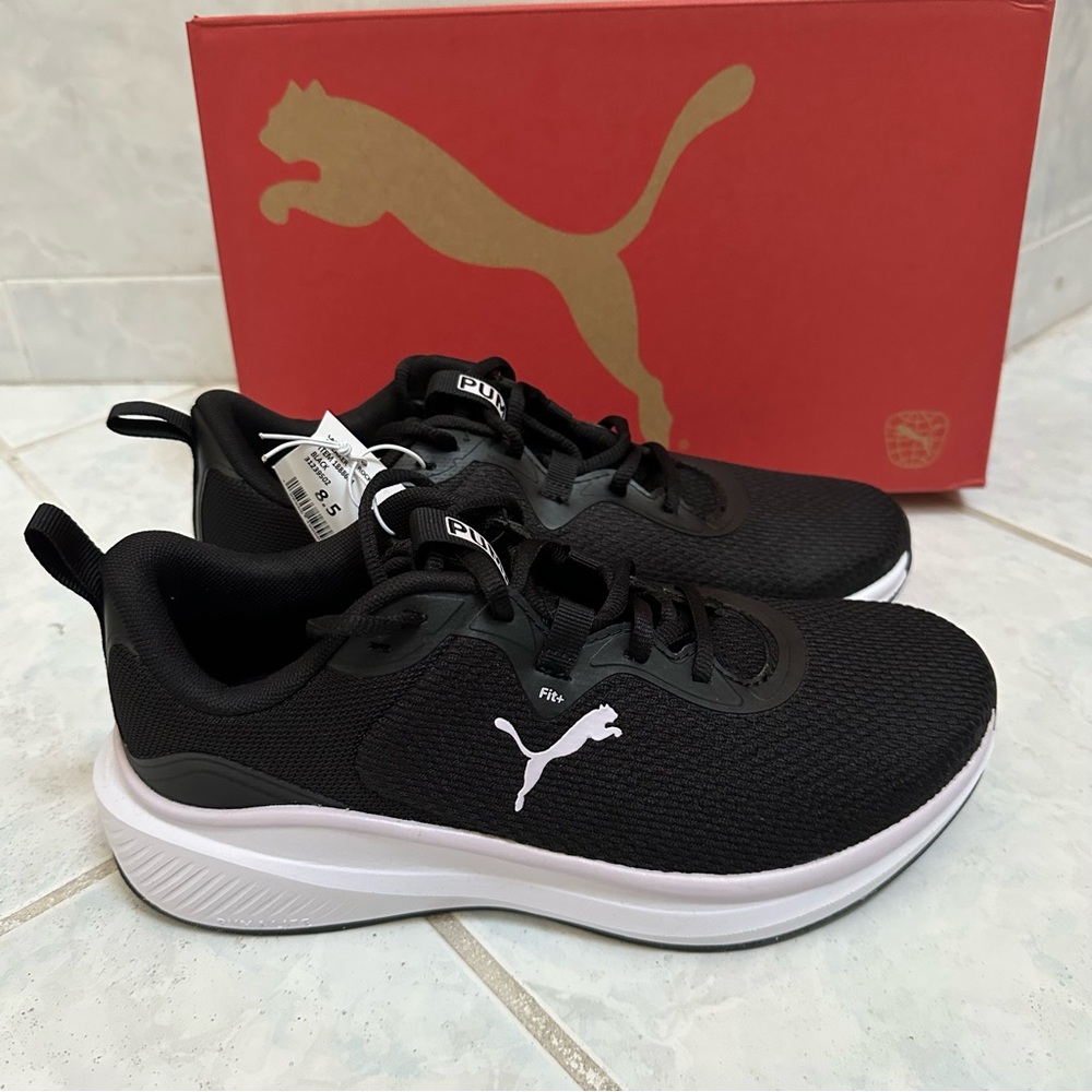 NWT PUMA Women's Black Sneaker size 8.5